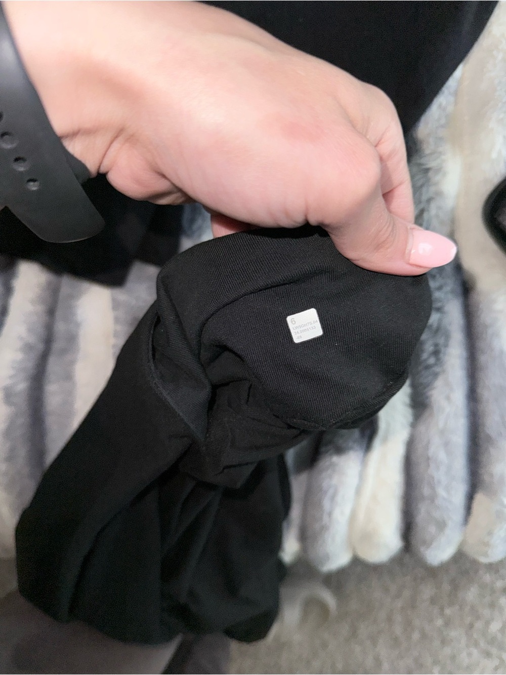 Lululemon Women’s Soft Jersey Mid-Risr Joggers - Picture 4 of 5